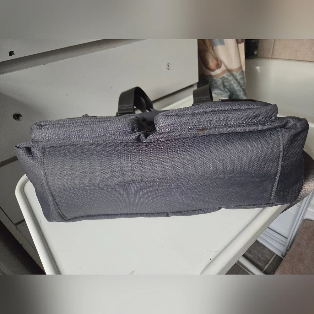 La Packmore Professional Laptop Tote Work Bag in Charcoal